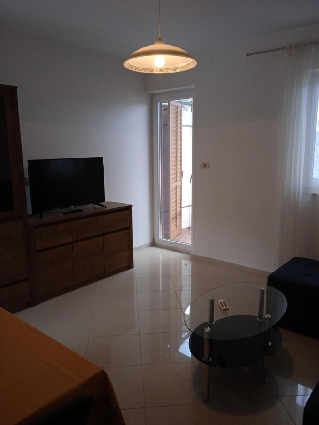 Apartments Griv - Close To The Sea 瓦伦 外观 照片